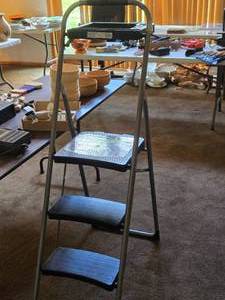 3-Step Step Ladder Pro Project Stool with Tray