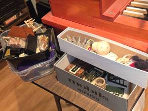 Lot of (1 Box) Miniatures