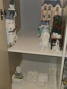 Lot of (2 Shelves) Dollhouse Miniatures