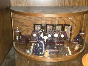Display Box with Asian Themed Dollhouse Miniatures