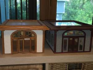 Lot of (2) Dollhouse Miniature Display House