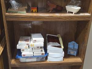 Lot of (1 Shelf) Dollhouse Miniatures