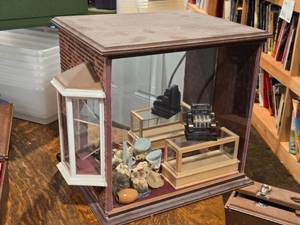 2-sided Dollhouse Display