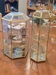 Lot of (2) Glass Displays
