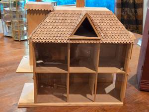 Dollhouse Display Box