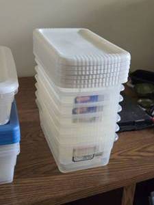 Lot of (6) Tote Bin with Lid