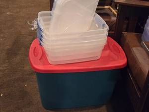 Lot of (6) Tote Bin with Lid