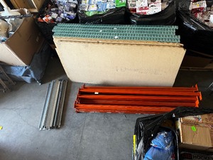 Heavy Duty Pallet Racking  Warehouse Shelving  Wire & Wood Decking Included