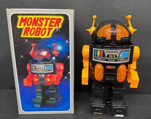 Toy Robot Monster Robot Vintage Battery-Operated With Box