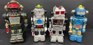 Exceptional Mixed Lot of 4 Toy Robot Figures
