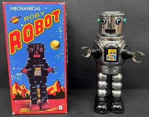 Robot - Mechanical Roby With Box & Key