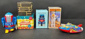 Exceptional Vintage Robot Toys Mixed Lot of 6 Items