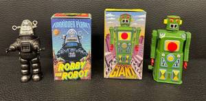 Vintage Collectible Robot Figures Forbidden Planet Robby & Shooting Giant Robot (Lot of 2)