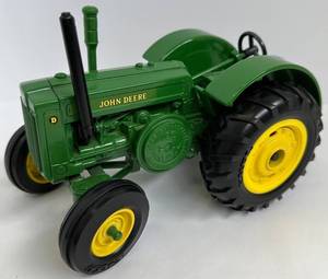 Die-Cast Tractor - John Deere Model D Ertl 116 Scale 100th Anniversary
