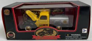 Diecast 40s Ford Motor Truck Golden Wheel Pennzoil 132 Scale Premier Edition