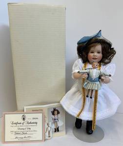 Vintage Porcelain Doll Lawton Collectors Guild Dreaming of Dolly 1999
