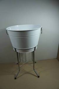 IceDrink Tub or Planter Stand