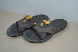 Columbia Techsun Ladies Slides - Size 9