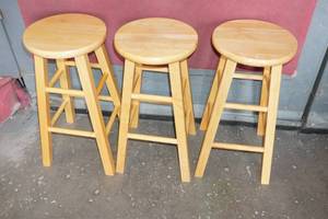 3 Bar Stools