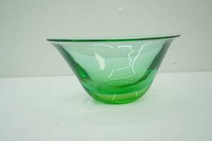 Vintage Green Art Glass Decorative Oval Bowl 10x7.5x5