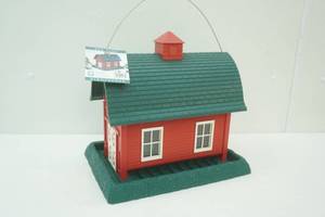 NEW Red Barn Birdfeeder