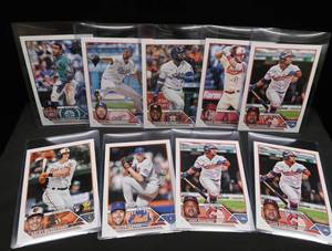 OVERSIZED COLLECTORS CARDS