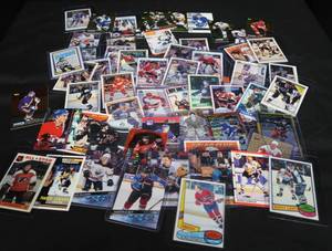 COLLECTIBLE HOCKEY CARDS