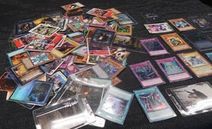 LARGE COLLECTABLE  POKEMON  HARRY POTTER - POKEMON - YUGIOH - & MORE PLAYING CARDS