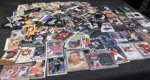 LARGE LOT OF BASEBALL- FOOTBALL AND HOCKEY TRTADING CARDS
