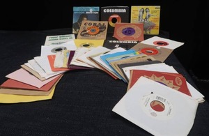 LARGE LOT OF 45 RECORDS