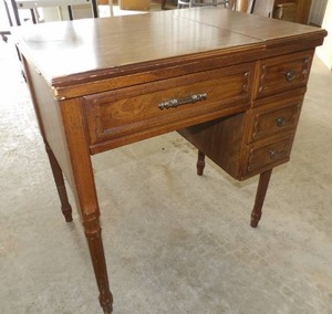 SIMPSON-SEARS VINTAGE SEWING TABLE