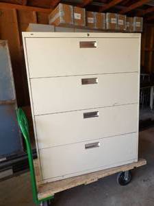 HON 4 DRAWER METAL FILE CABINET
