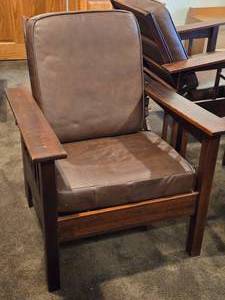 Vintage Mission Oak and Leather Morris Chair with Adjustable Reclining Back Rest