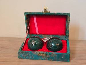 Badding Meditiation Balls with Case (China)