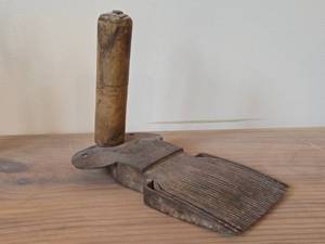 Vintage Textile Weaving Comb - Antique (No Documentation)