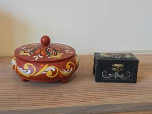Handpainted Rosemaling Round Trinket Box with Lid and Small Trinket Box with Hinged Lid