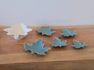 Lot of (6) Vintage Leaf Shaped Dishes
