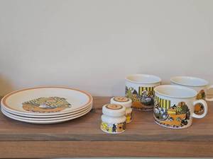 Lot of (9) Vintage Figgjo Flint (Norway) Dinnerware with Market Pattern - Plates (x4), Soup Cups (x3), Shakers (x2)