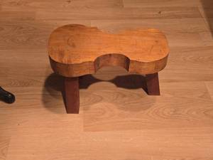 Violin shape Wood Stool