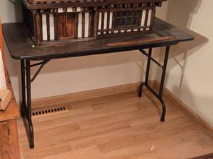 Wood Top  Metal Frame Folding Table 4