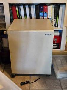 Sharp Rolling Metal Storage Cabinet
