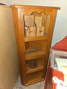 Wood Corner Display Shelf with 3-shelves