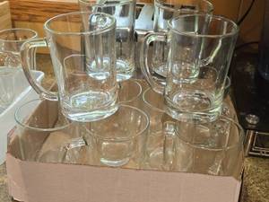 Lot of (12) Ikea 20-oz Clear Glass Beer Mugs