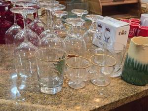 Lot of (17) Glasswares - Wine Glasses (x6), Brandy Snifter (x4), Glasses (x7)