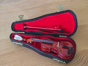 112 Scale Miniature Replica Violin 5 12 with Case