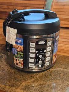 Aroma� Professional Plus Rice Cooker