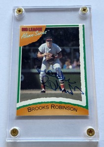 Brooks Robinson On-Card Auto 1996 Big League Alumni Series Baseball Card