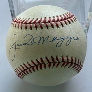 Joe DiMaggio Autographed w PSA DNA COA Rawlings OALB Budig Baseball - New York Yankees