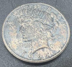 1922 Peace Silver Dollar - LOT 2 - Uncirculated - 90% Silver
