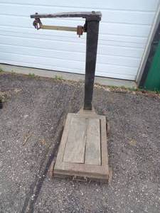 Vintage Koehler and Hinrichs Feed Scale with weights